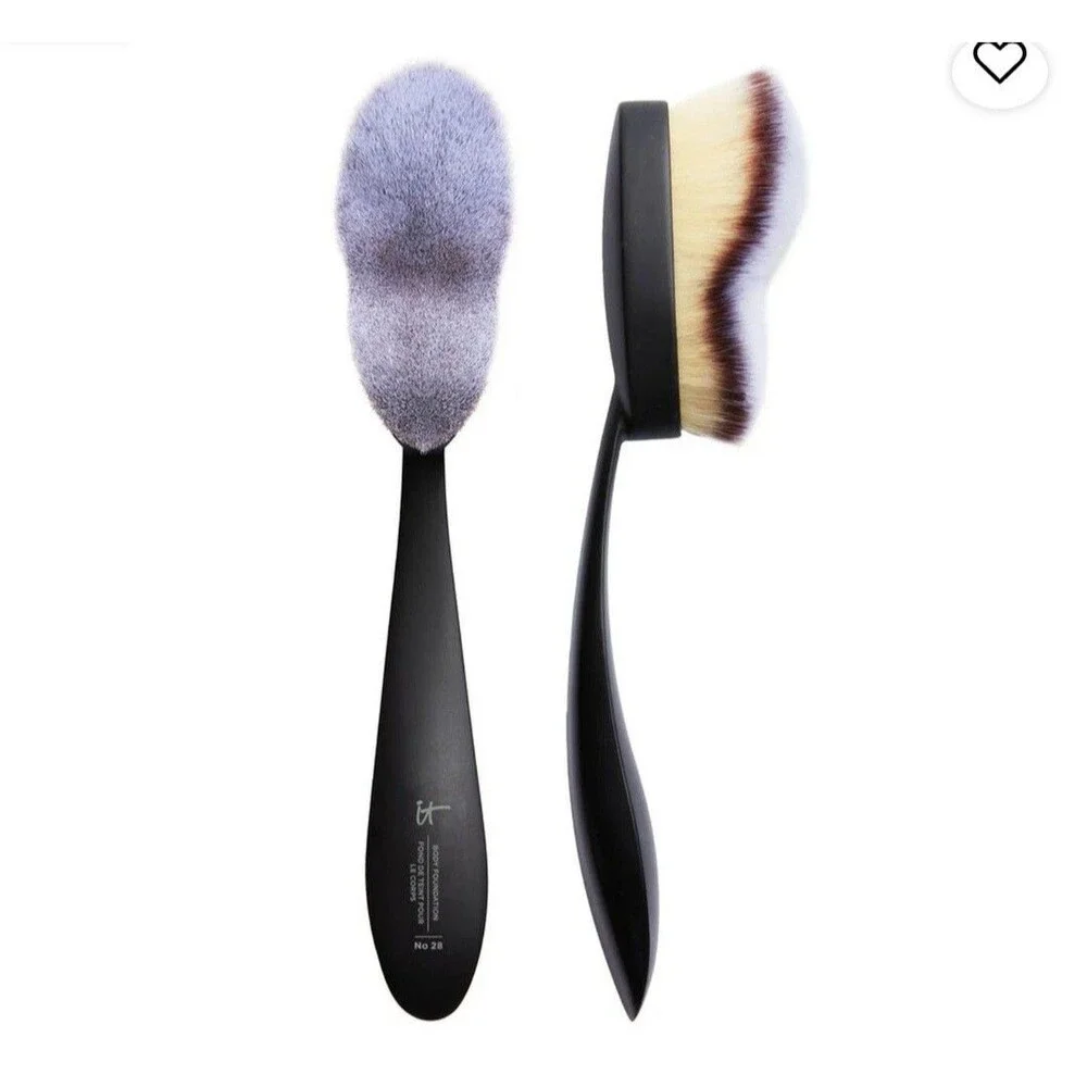 IT Cosmetics Heavenly Luxe Flawless Body Foundation Brush No. 28 Makeup Sponge